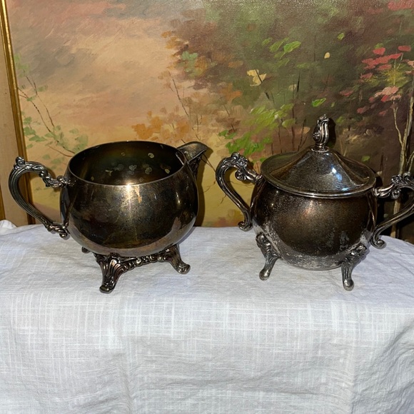 Oneida Kitchen Vintage Footed Silver Plated Sugar Bowl With Lid Creamer Set Unpolished